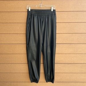 Halogen Vegan Leather Jogger | XS